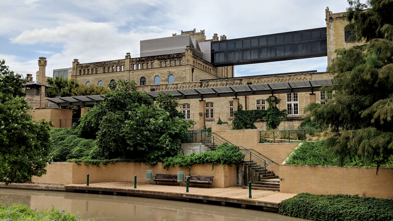 San Antonio Museum of Art