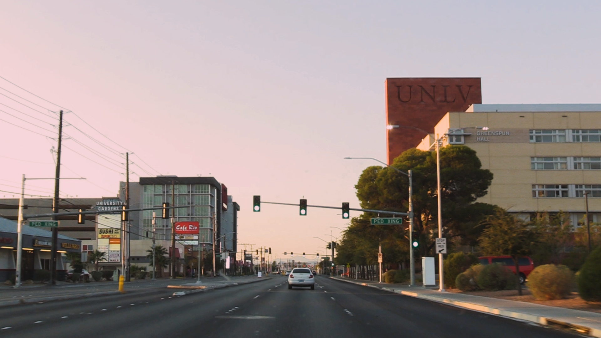 Maryland Parkway in the morning